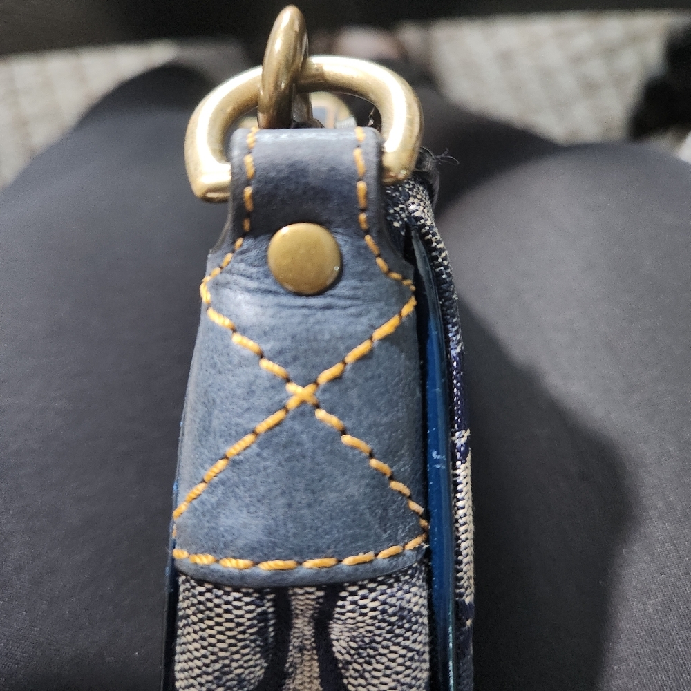 Coach Vintage Metallic Suede Signature Stripe Navy Demi - Picture 6 of 12